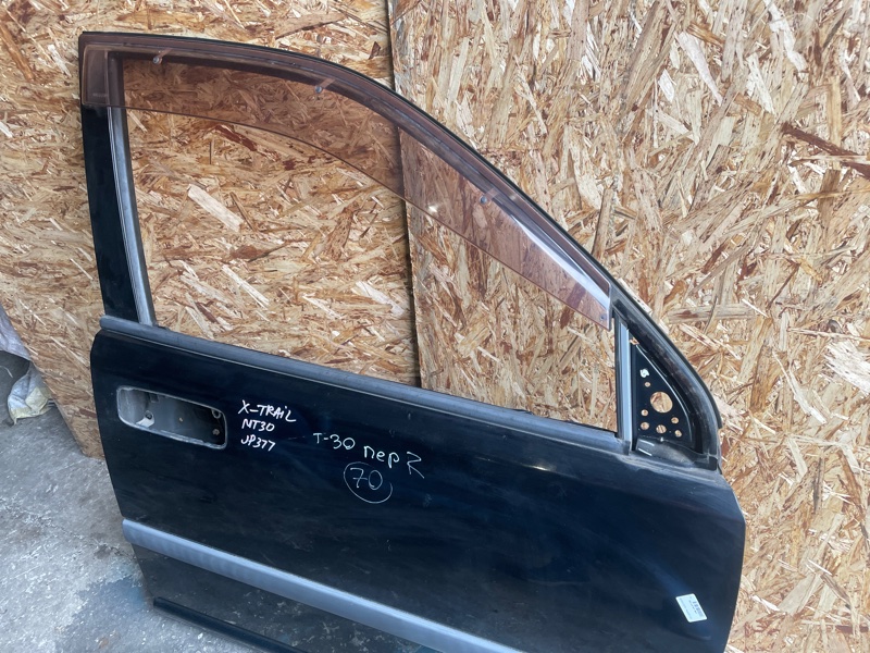 Дверь Nissan X-Trail 2000-2007 NT30