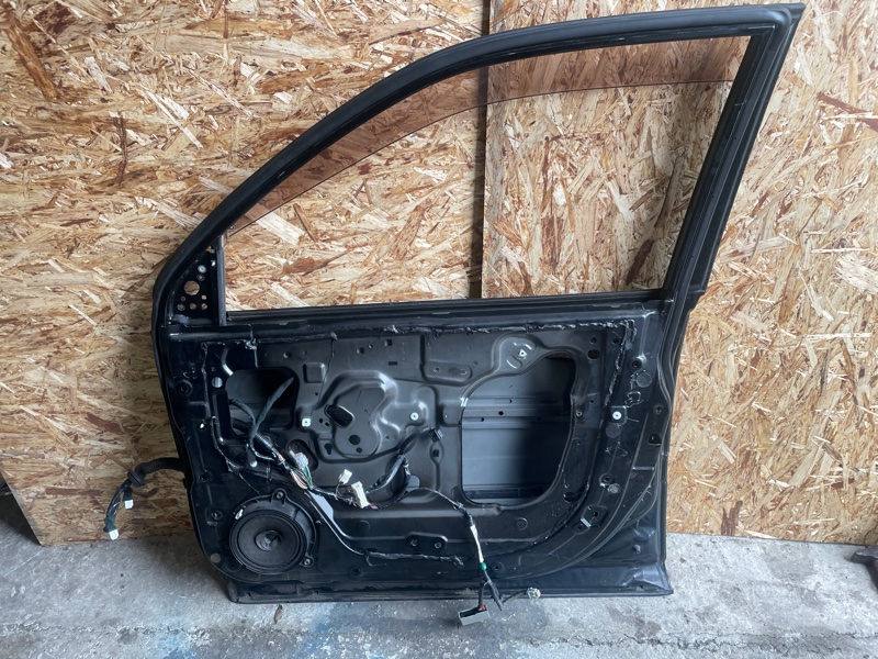 Дверь Nissan X-Trail 2000-2007 NT30