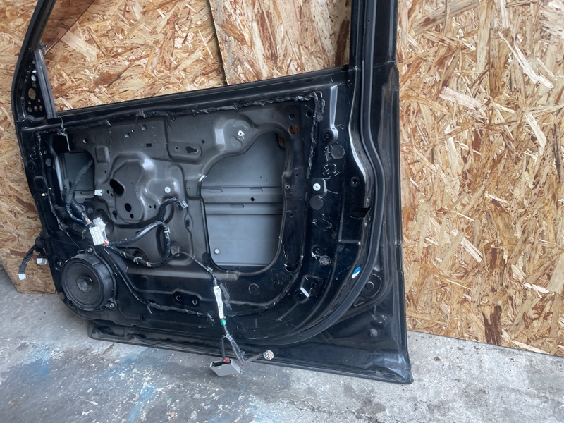 Дверь Nissan X-Trail 2000-2007 NT30