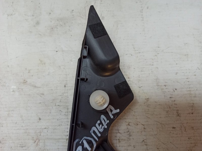 Уголок двери (внутренний) Mazda 6 2008-2011 GH