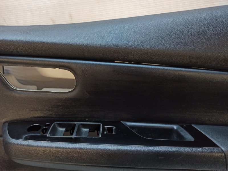 Обшивка двери Mazda 6 2008-2011 GH
