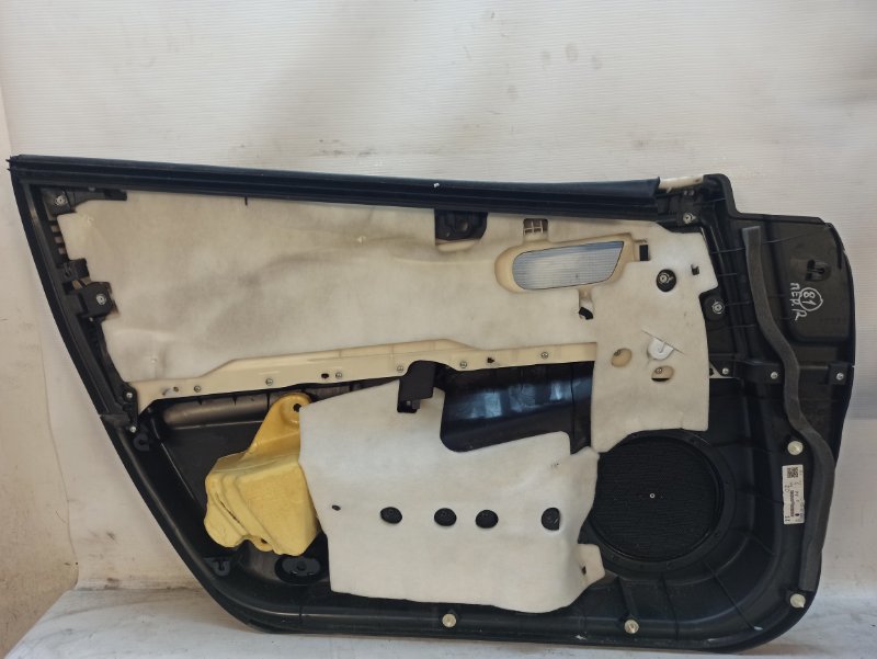 Обшивка двери Mazda 6 2008-2011 GH