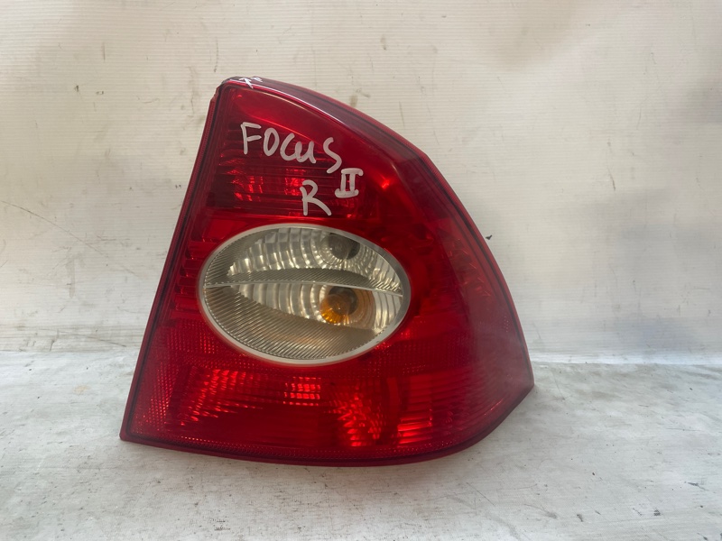 Фонарь Ford Focus 2 2006 CB4