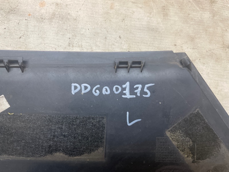 Накладка стойки Land Rover RANGE ROVER SPORT 20005-2013