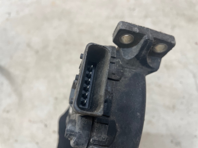 Педаль газа Nissan Primera 2002 P12