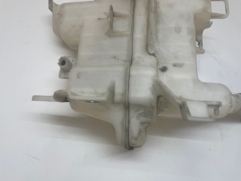 Бачок омывателя Mazda 6 2013-2018 GJ
