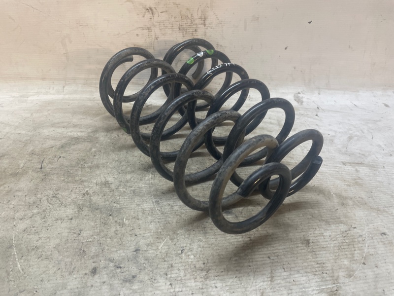 Пружина Toyota Auris 2006-2012 ZRE151