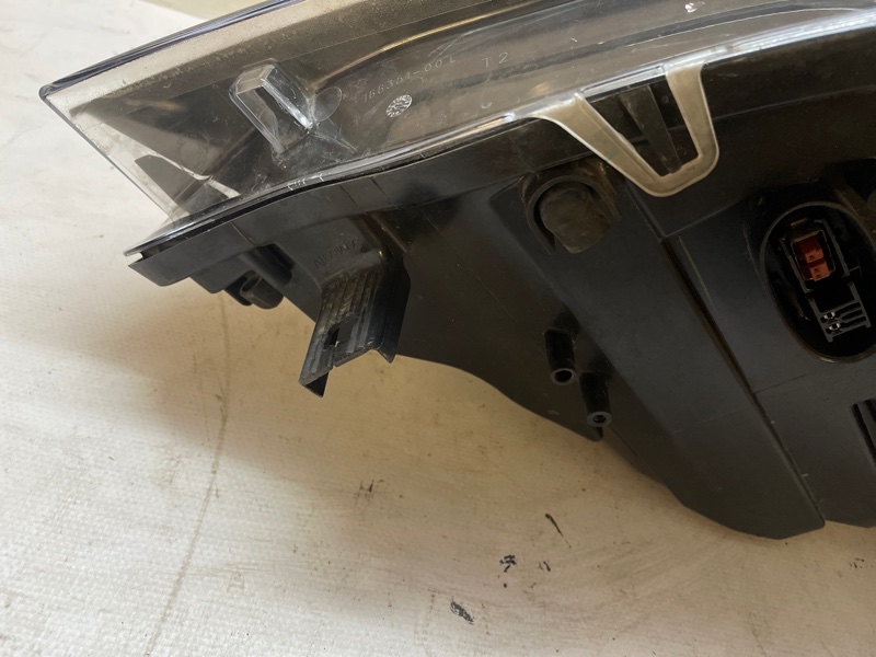 Фара BMW X6 2008-2014 E71
