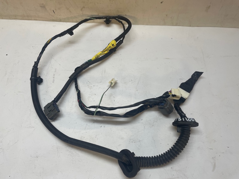 Проводка двери Nissan X-Trail 2007-2011 NT31