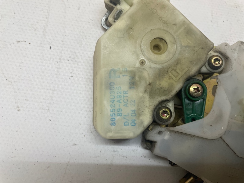 Замок двери Nissan X-Trail 2001-2007 NT30
