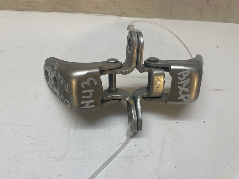 Петля двери Honda Civic D4 2006-2012 FD3