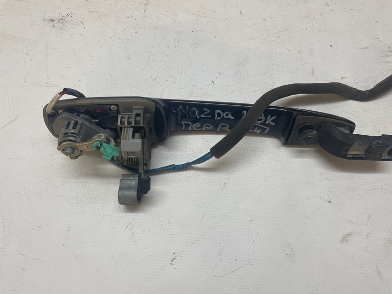 Ручка двери наружная Mazda 3 2003-2006 BK