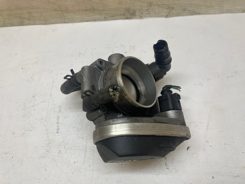 Дроссельная заслонка Opel Astra 2004-2011 H