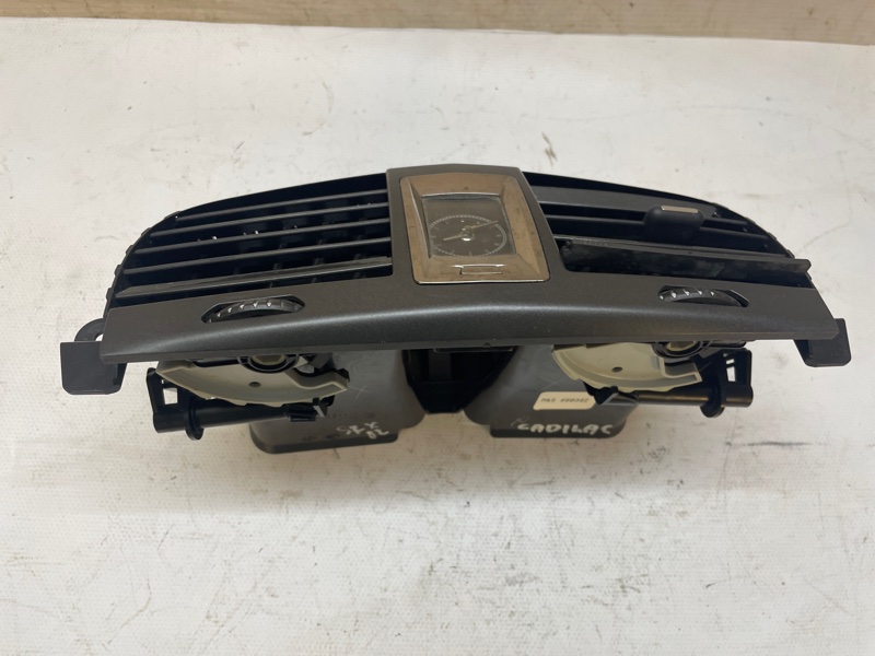 Часы Cadillac SRX 2007 FEE