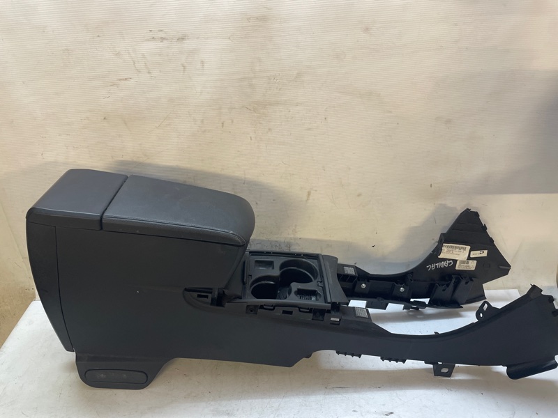 Подлокотник Cadillac SRX 2007 FEE