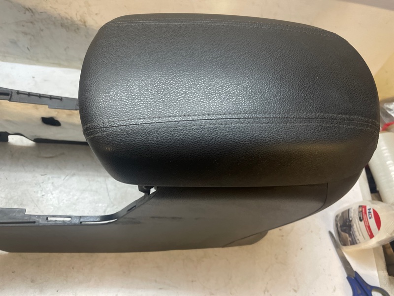 Подлокотник Kia Sportage 3 2012 SL