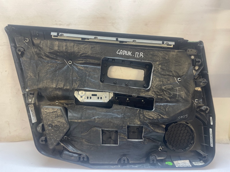 Обшивка двери Cadillac SRX 2007 FEE