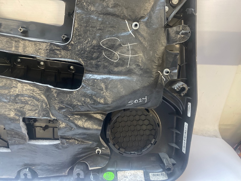 Обшивка двери Cadillac SRX 2007 FEE