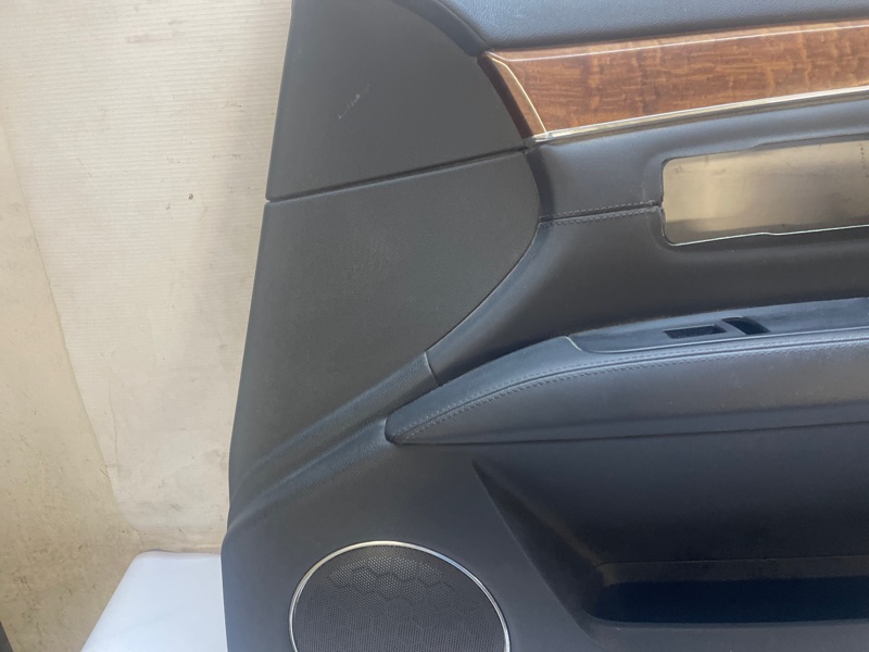 Обшивка двери Cadillac SRX 2007 FEE