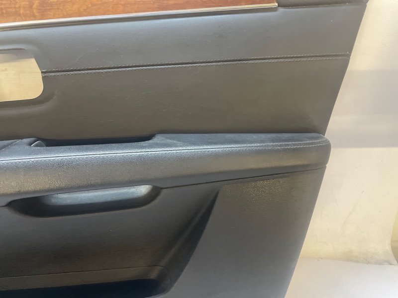 Обшивка двери Cadillac SRX 2007 FEE