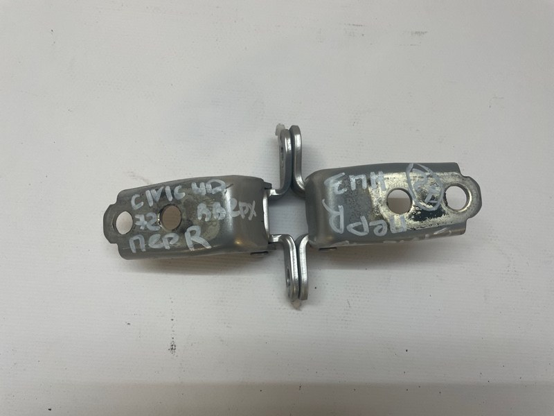 Петля двери Honda Civic D4 2006-2012 FD1