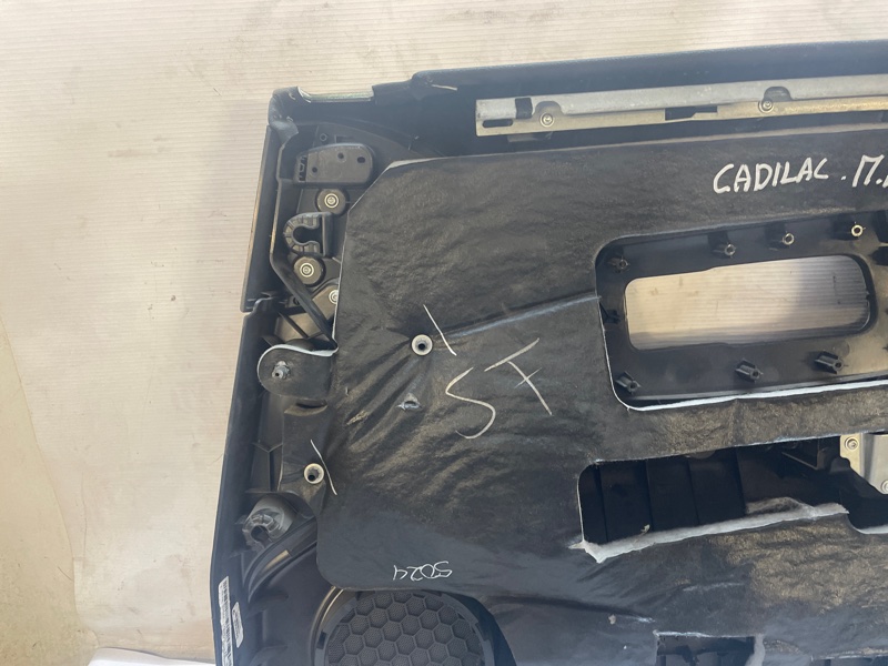 Обшивка двери Cadillac SRX 2007 FEE