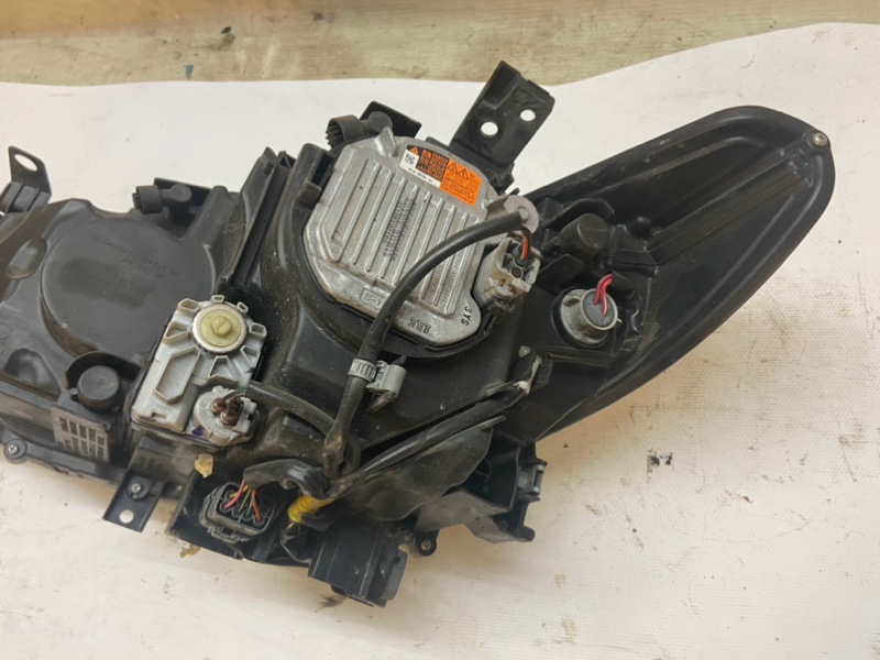 Фара Mazda Mazda6 2013-2018 GJ