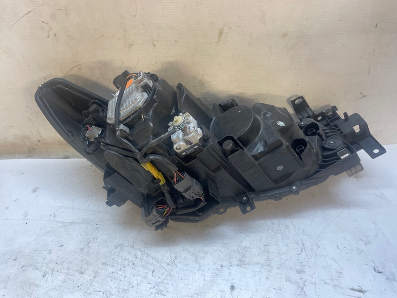Фара Mazda Mazda6 2013-2018 GJ