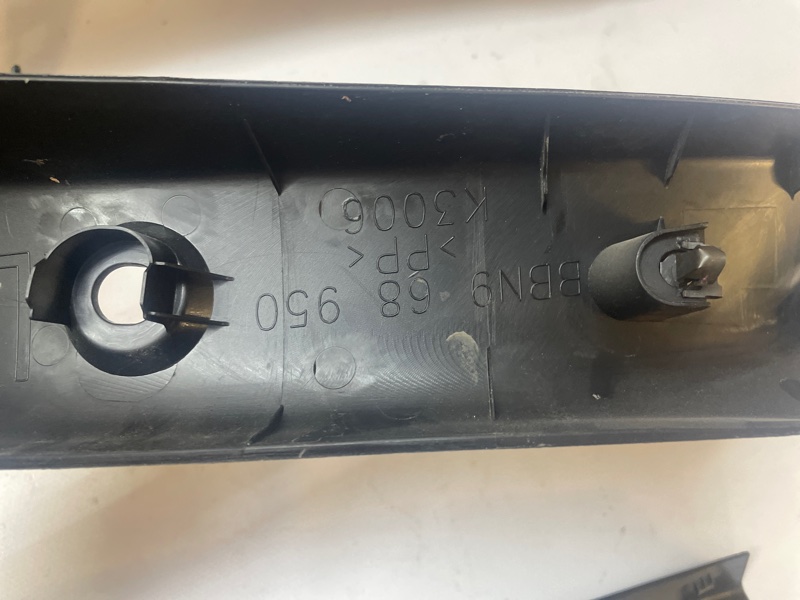 Обшивка багажника Mazda 3 2008-2013 BL