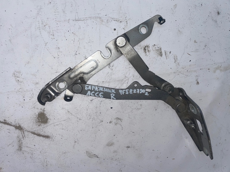 Петля багажника Audi A6 2005-2011 С6