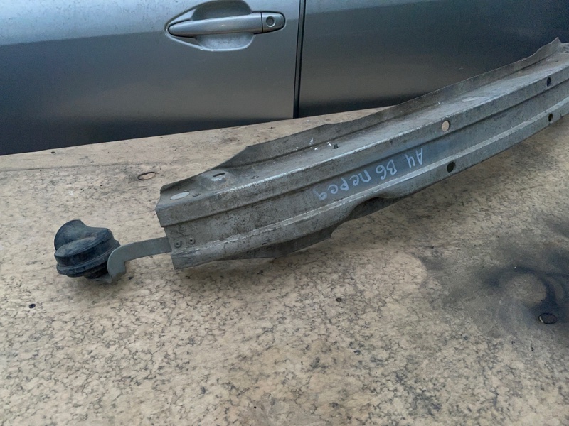 Усилитель бампера Audi A4 2000-2006 8E2