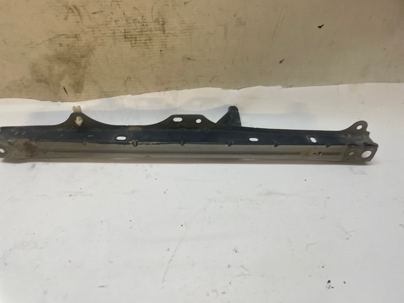 Стойка замка капота Lexus RX 330 2005 XU30