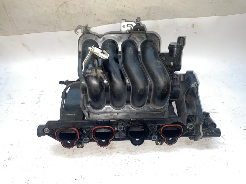 Впускной коллектор Mazda 3 2008-2013 BL