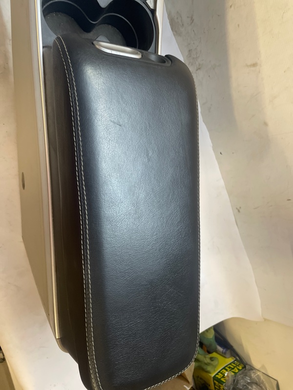 Подлокотник Mazda CX-7 2007 ER