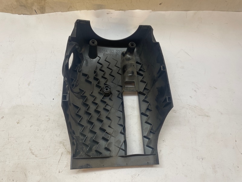 Кожух рулевой колонки Mazda CX-7 2007 ER