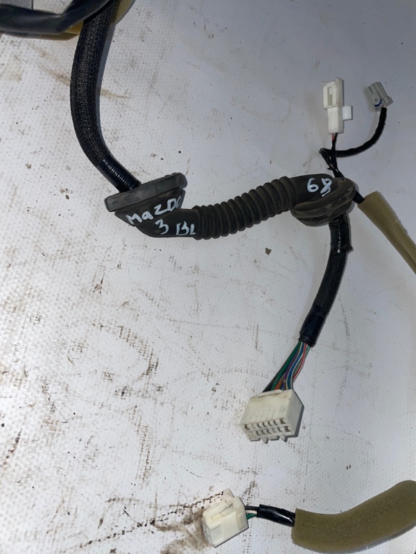 Проводка багажника Mazda 3 2008-2013 BL