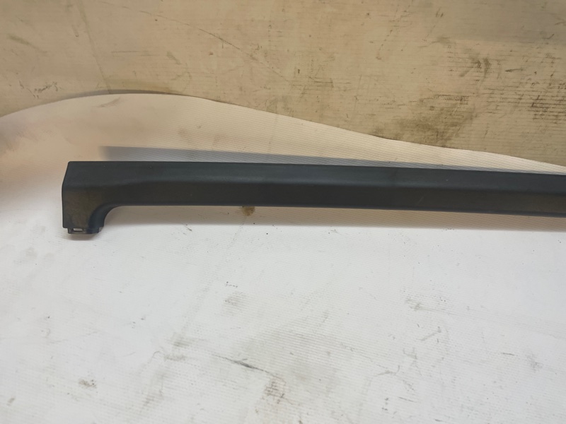 Направляющая люка Toyota Land Cruiser 2000 J100