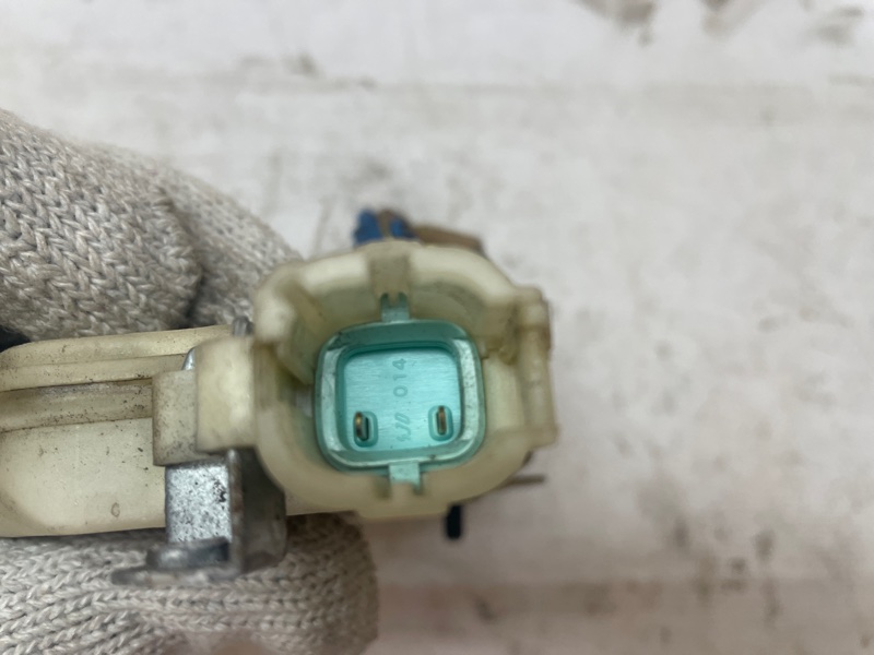 Замок двери Nissan X-Trail 2001-2007 NT30