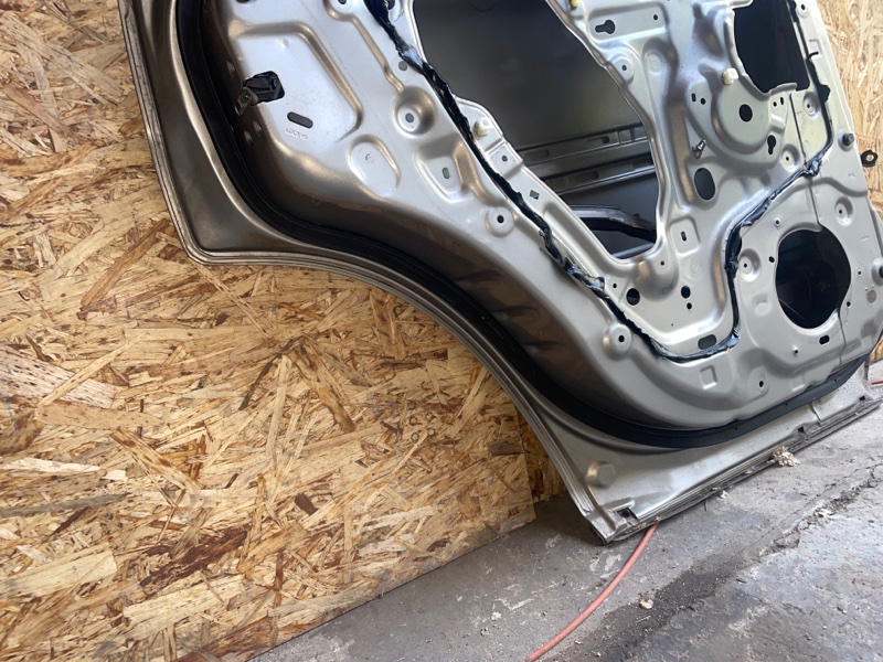Дверь Nissan X-Trail 2001-2007 NT30