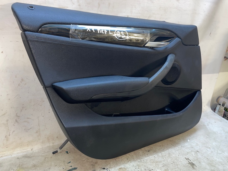 Обшивка двери BMW X1 2012 E84