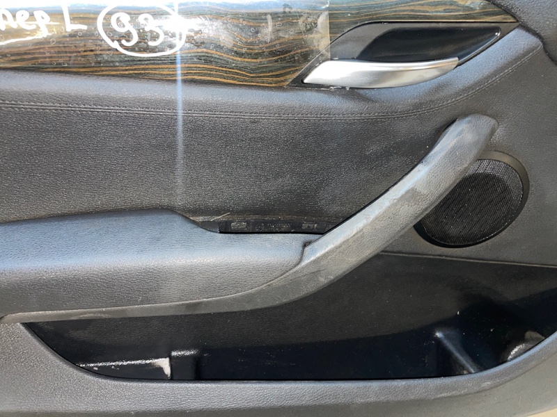 Обшивка двери BMW X1 2012 E84