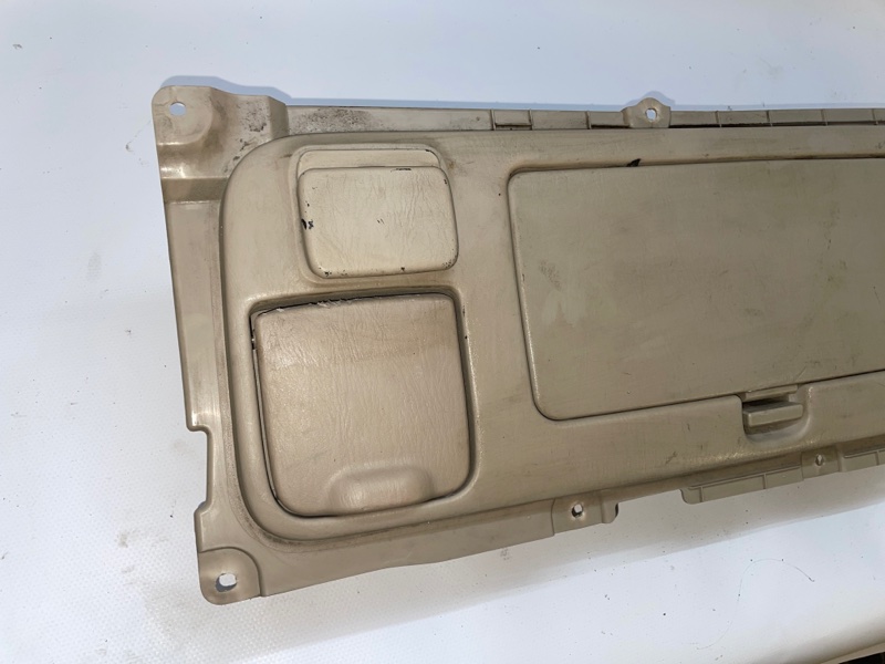 Обшивка багажника Toyota Land Cruiser 2000 J100