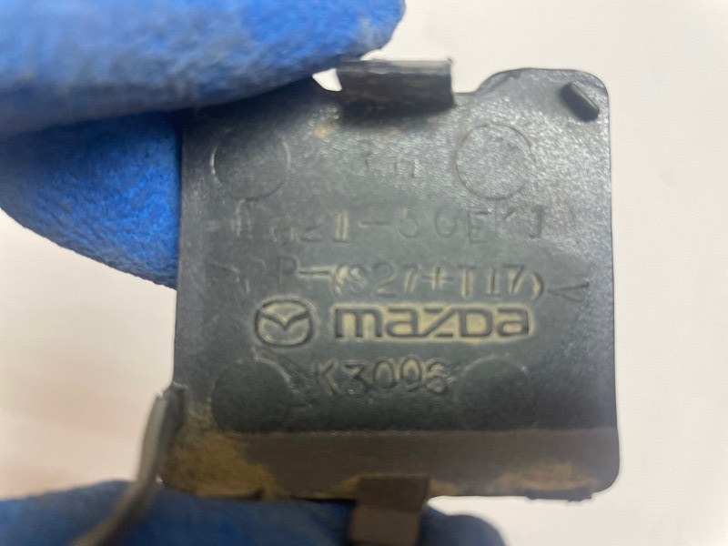 Заглушка буксировочного крюка Mazda CX-7 2007 ER