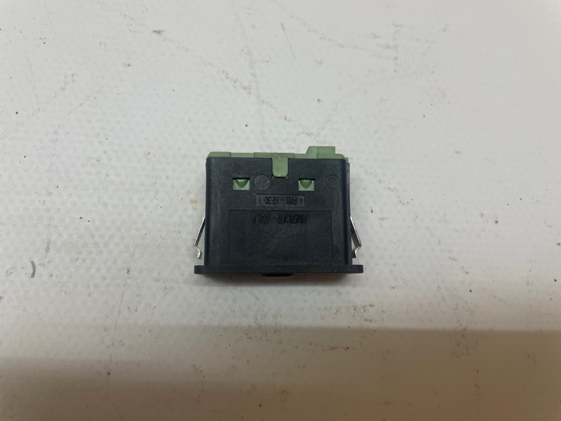 Разъем AUX / USB BMW X1 2012 E84
