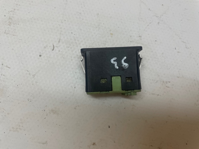 Разъем AUX / USB BMW X1 2012 E84