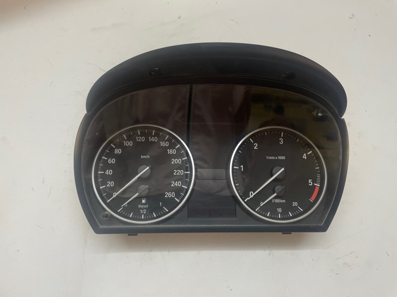 Панель приборов BMW X1 2012 E84