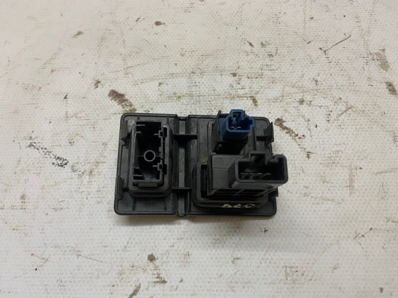 Кнопка открывания бензобака Lexus RX 330 2005 XU30