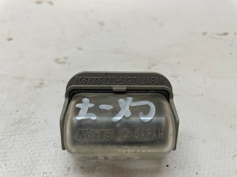 Подсветка номера Mazda CX-7 2007 ER