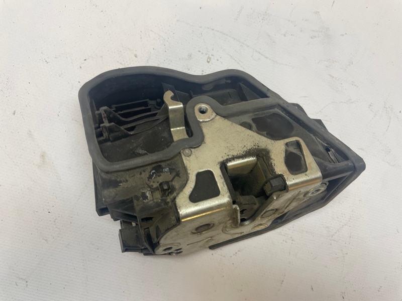 Замок двери Bmw X3 2003-2011 E83