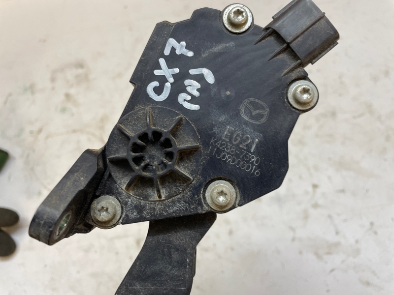 Педаль газа Mazda CX-7 2007 ER